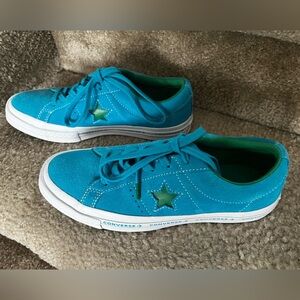 Like new! Size 7 Hawaiian Ocean Converse One Star OX.